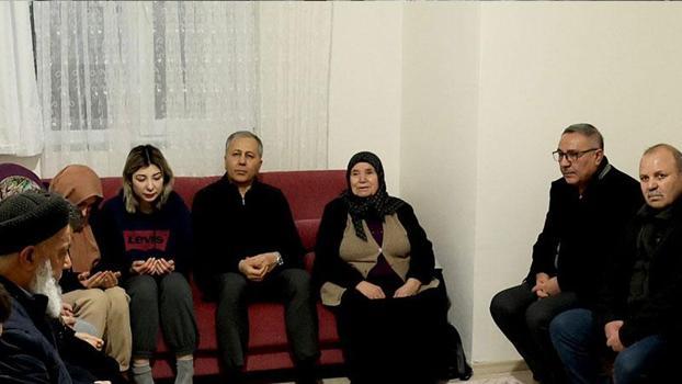 Bakan Yerlikaya, şehit polis memuru Koçyiğit'in ailesini ziyaret etti