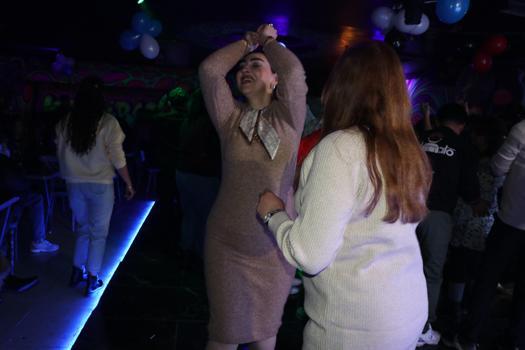 Van'a gelen İranlı turistler, yeni yıla eğlenerek girdi