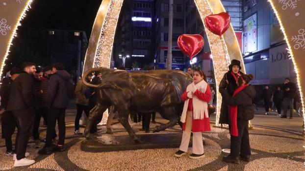 İstanbul - Kadiköy’de yeni yıl coşkuyla karşılandı