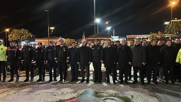 Çanakkale Valisi Toraman, görev başındaki personelin yeni yılını kutladı