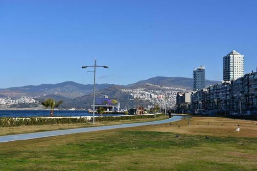 Yeni yılın ilk gününde İzmir'de sessizlik