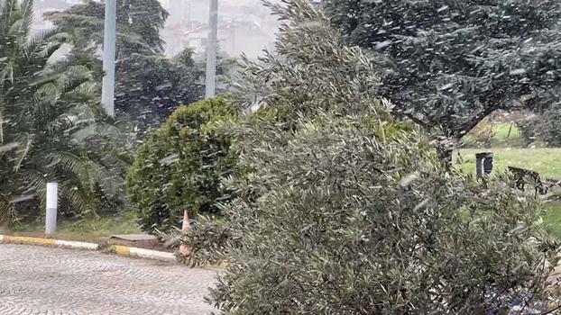 İstanbul'da kar yağışı etkili oluyor