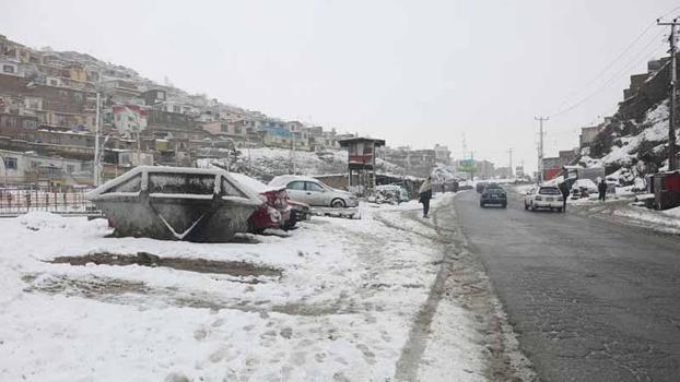 Afganistan'da kar yağışı ve sel nedeniyle 12 kişi hayatını kaybetti