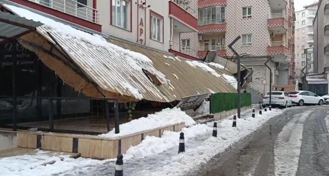 Batman'da 507 yerleşim yerinin yolu kardan kapandı (3)