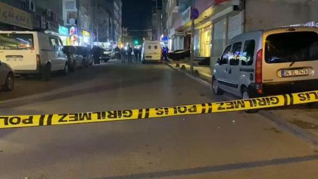 Küçükçekmece’de silahlı saldırı: 3 yaralı