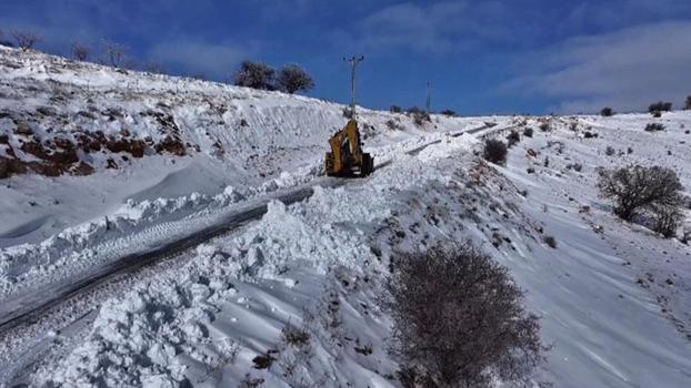 Batman'ın 3 ilçesinde köy okullarında ve taşımalı eğitime 1 gün ara verildi