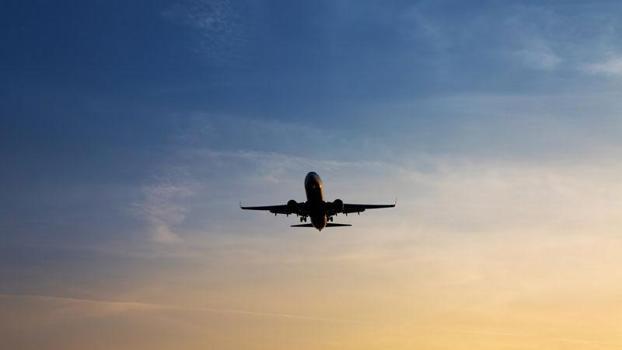 Hollanda'da kar yağışı nedeniyle 500 uçuş iptal edildi