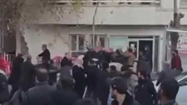 Şanlıurfa’da taşlı-sopalı kavga kamerada