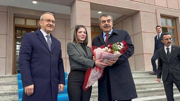 Bakan Tekin: Yaratılıştan olan farklılıkları zenginlik olarak görüyoruz