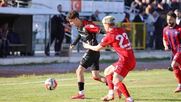 Karşıyaka ile Fenerbahçe anlaşamadı, Adem Yeşilyurt takımında kaldı