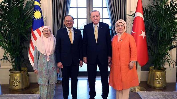 Cumhurbaşkanı Erdoğan, Malezya Başbakanı İbrahim'i kabul etti