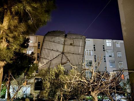 İzmir'de sağanak etkili oldu (5)