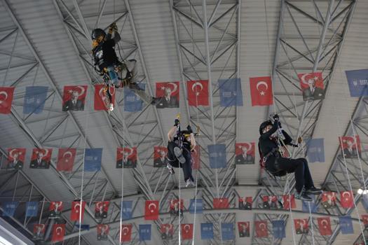 Bursa Büyükşehir Belediyesi, afetlere karşı ekibini hazırlıyor