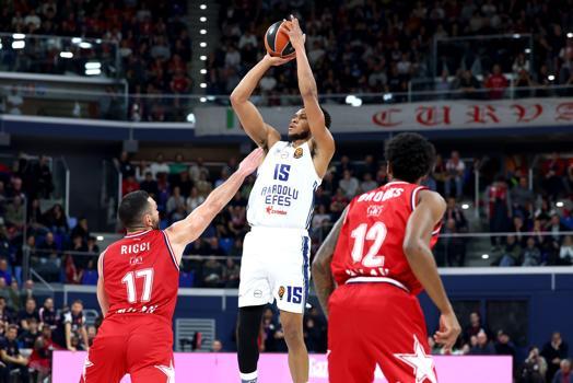 EA7 Emporio Armani Milan - Anadolu Efes: 87-74