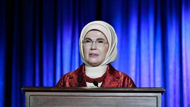 Emine Erdoğan: Kültürel mirasınızla gençler arasında köprüler kuracak bir çaba içinde olmalıyız
