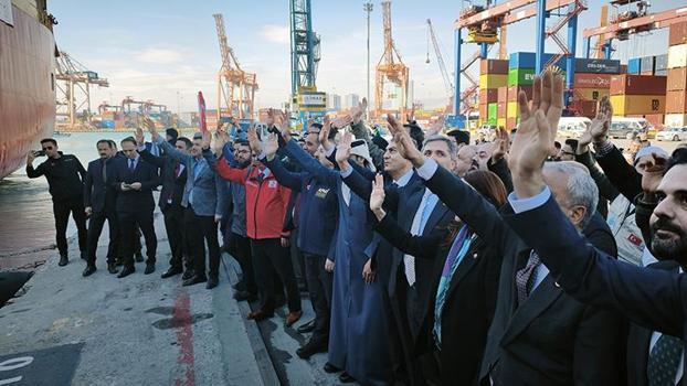 Sudan'a gidecek yardım gemisi, Mersin'den yola çıktı
