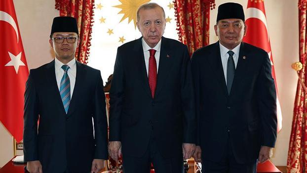 Cumhurbaşkanı Erdoğan, Endonezya Dışişleri ve Savunma Bakanlarını kabul etti