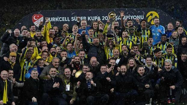 Süper Kupa’yı kazanan Fenerbahçe, 2026 yılına kupayla başladı