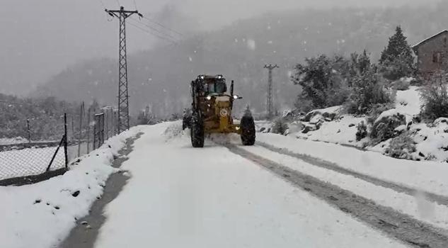 Osmaniye’de sağanak ve kar yağışı etkisini sürdürüyor