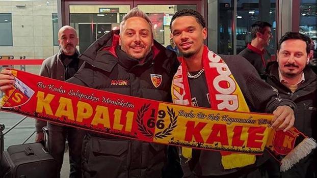 Zecorner Kayserispor'un Manchester City'den kadrosuna kattığı Jadel Katongo kente geldi