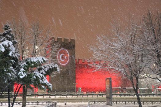 Kayseri'de yoğun kar yağışı etkili oldu