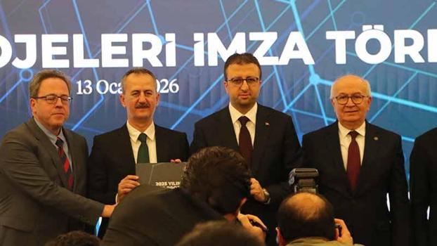 Savunma sanayiinde 14 Ar-Ge projesi için imzalar atıldı