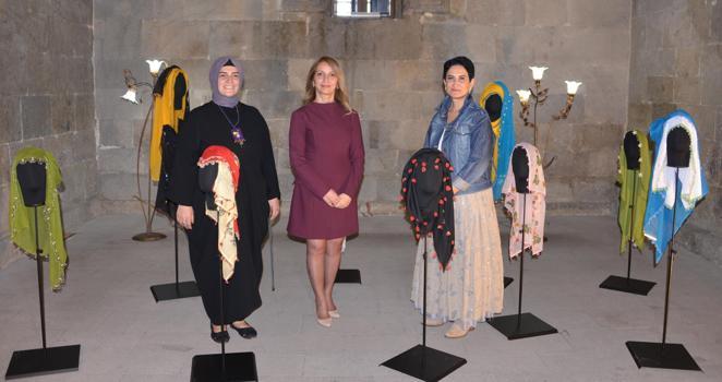 Türkan Şoray kirpiği, oyalarda motif olmuş