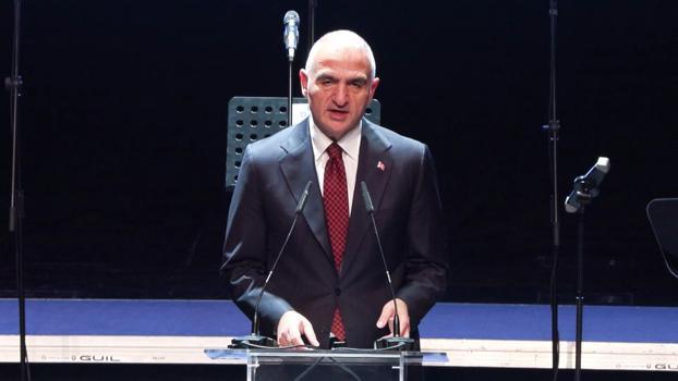 İstanbul - Bakan Ersoy: Bu yarışma çocuklarımızın hayallerine ortak olma iradesidir