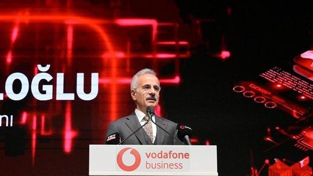 Bakan Uraloğlu: 5G yetkilendirme ihalesiyle 3 milyar 534 milyon dolar gelir elde ettik