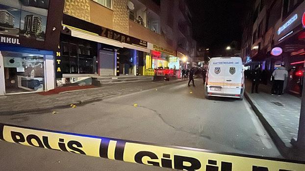 Gebze’de restorana araçtan silahlı saldırı: 2 yaralı