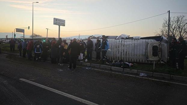 Aydın'da işçi servis minibüsü devrildi; 16 yaralı