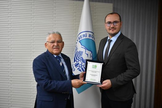 Kayseri Büyükşehir Belediyesi 2025’i ödüllerle taçlandırdı