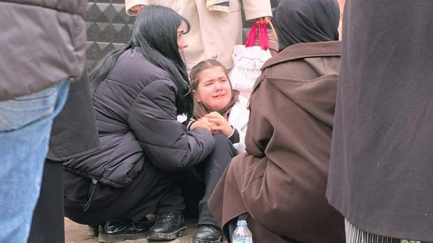 Karne töreninden dönen Erva, annesiyle geçirdiği kaza sonrası gözyaşlarına boğuldu
