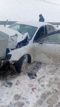 Aksaray’da otomobil 2 otomobil çarptı: 3 yaralı