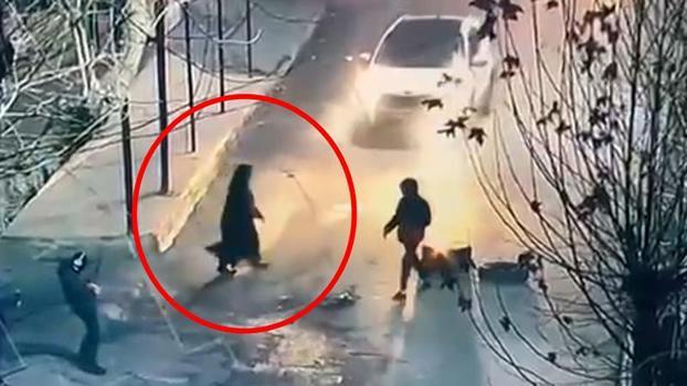 Eylem için lastik yakan gruba, kadınlar engel oldu; o anlar kamerada