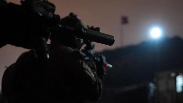 Komandolardan rehine kurtarma tatbikatı