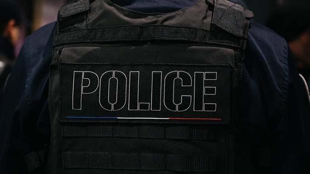 Fransa'da bir dairenin zemini çöktü