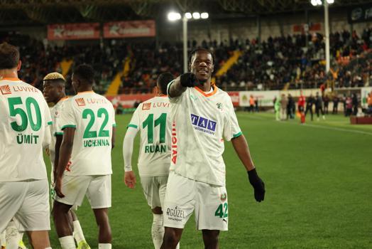 Corendon Alanyaspor – Fenerbahçe: 2-3