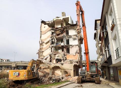 Canik'te depreme dayanıksız 2 bin 864 bağımsız birime neşter