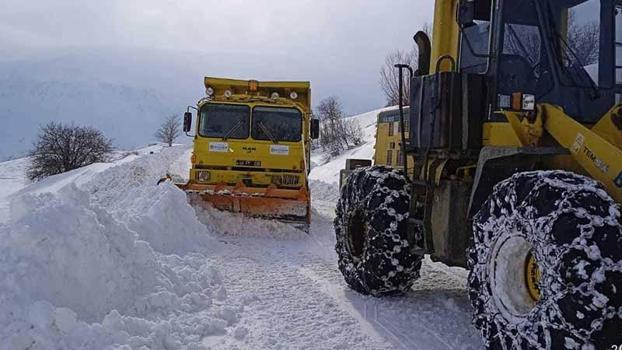 Malatya'da kardan kapanan 53 mahalle yolu açıldı