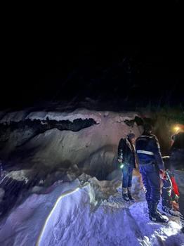 Giresun’da hayvanlarını otlatan çoban, çığ altında yaşamını yitirdi / Ek fotoğraflar