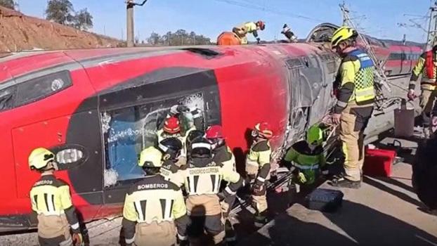 İspanya'daki tren kazasında hayatını kaybedenlerin sayısı 40'a yükseldi