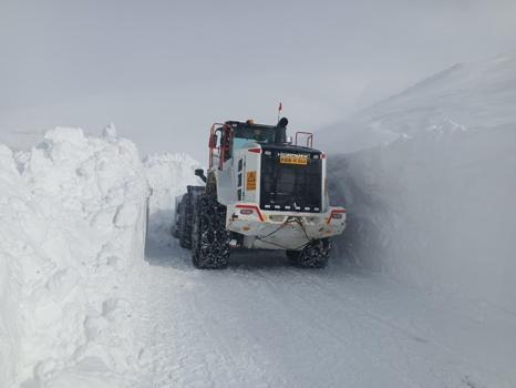 Kayseri'de, 11 ilçede 118 mahalle yolu ulaşıma açıldı