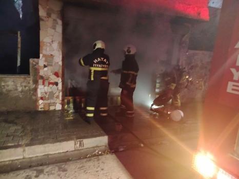 Hatay'da iş yeri yangını