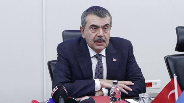 Bakan Tekin, Azerbaycanlı mevkidaşı Amrullayev ile görüştü