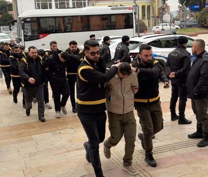 Akraba pazarcıların silahlı yer kavgasında 5 tutuklama