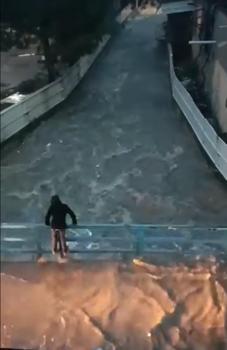 İzmir'de sağanak etkili oldu (2)