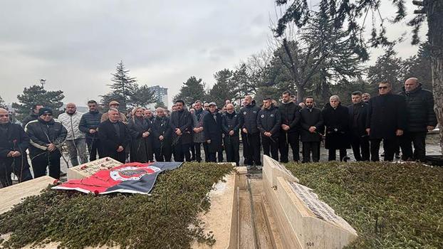 İlhan Cavcav, vefatının 9’uncu yıl dönümünde kabri başında anıldı