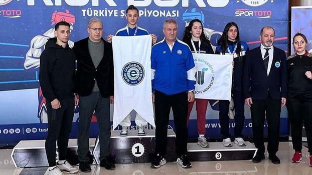 Egeli kick boksçu Elif Ceren Şanlı, Türkiye Şampiyonu oldu