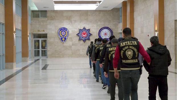 Çifti 16 milyon lira dolandıran 12 şüpheli tutuklandı